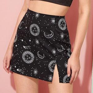 SHEIN Moon and sun print high-rise mini skirt